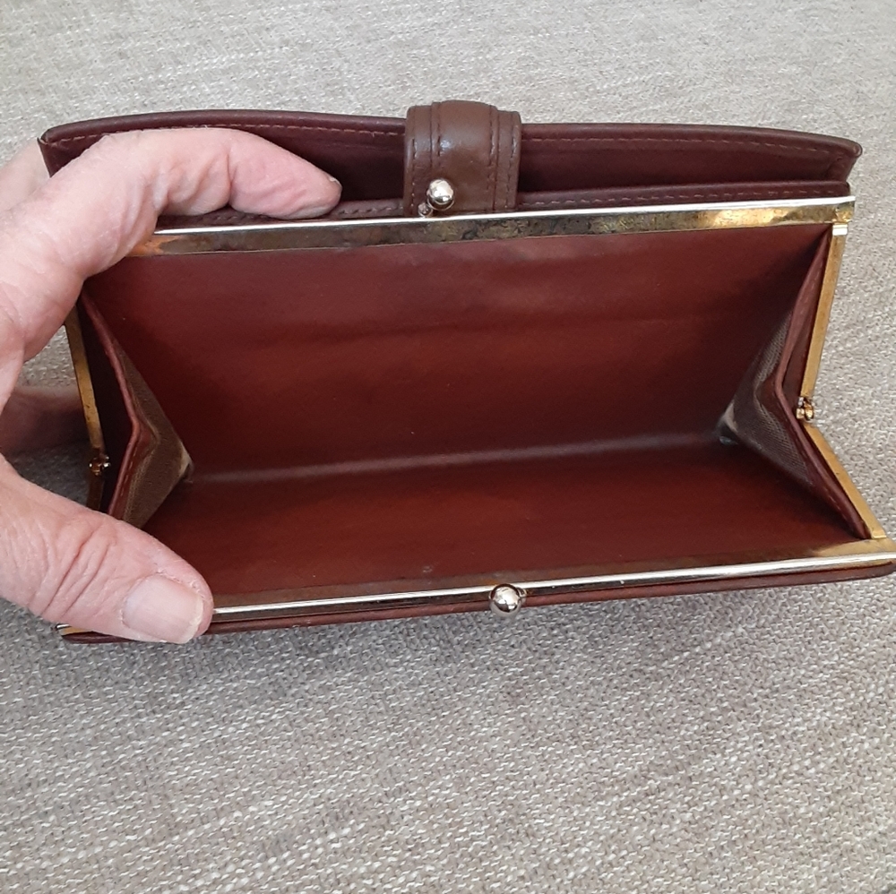 Coach  vintage Red and Brown Women's Wallet - Picture 8 of 12